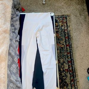 White aerie leggings